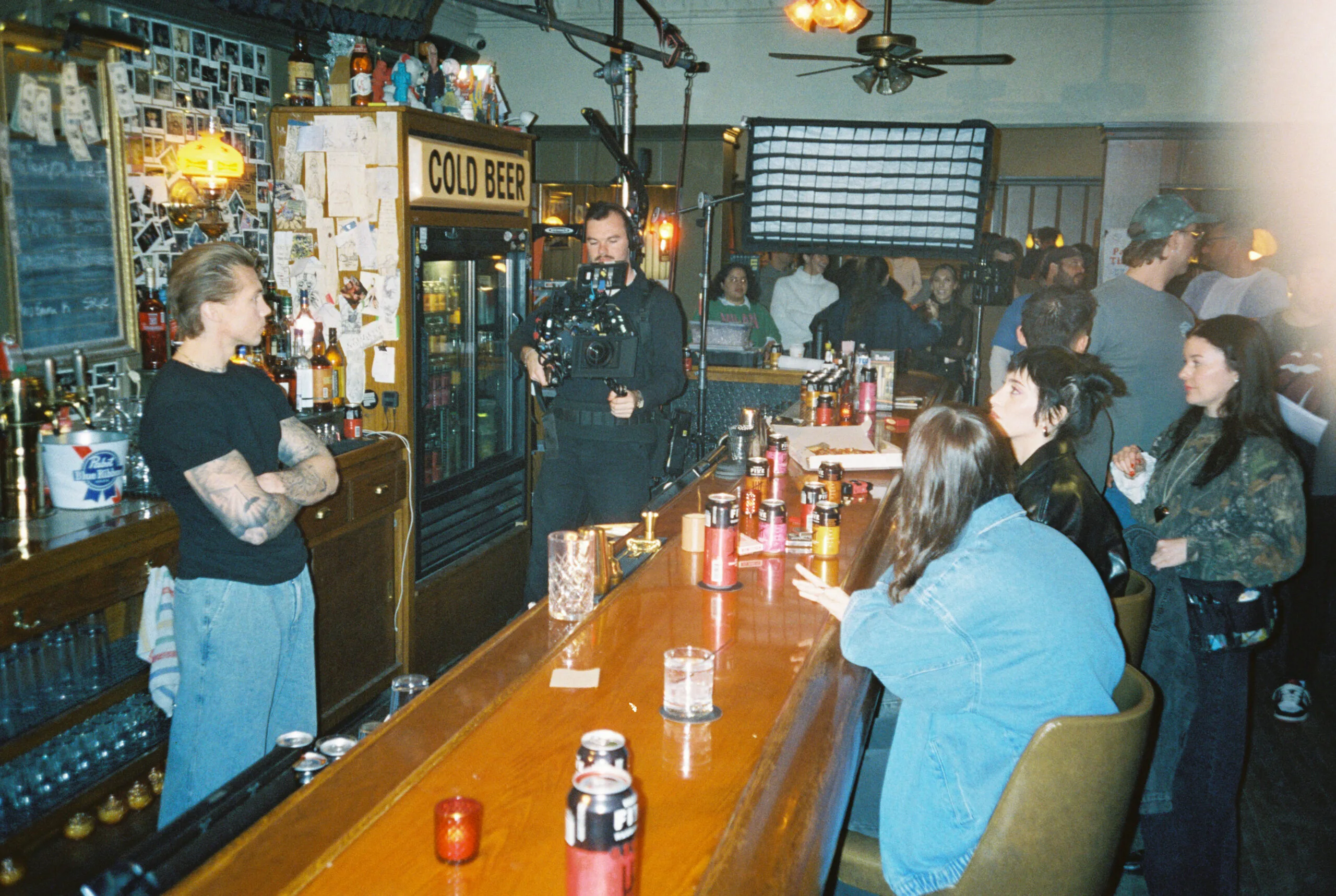 33761am000001-R7-E190-scaled